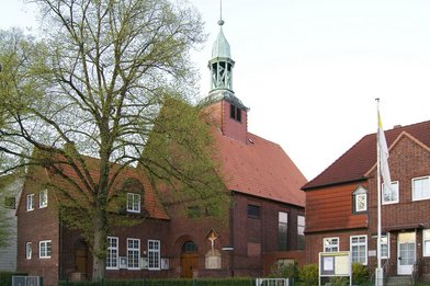 Katholische Kirche St.-Joseph Kücknitz - Copyright: Andre Meyer